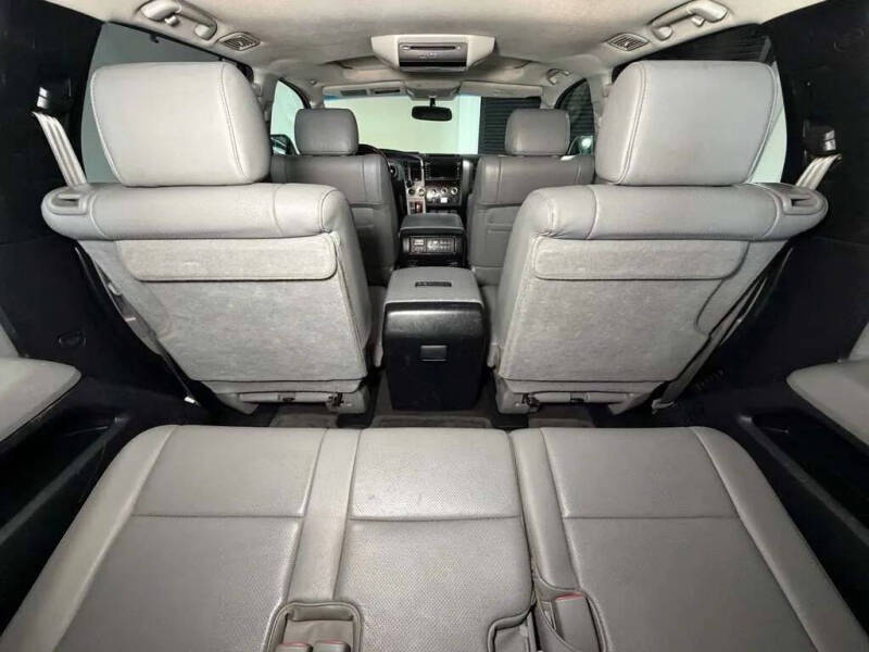 2013 Toyota Sequoia Platinum