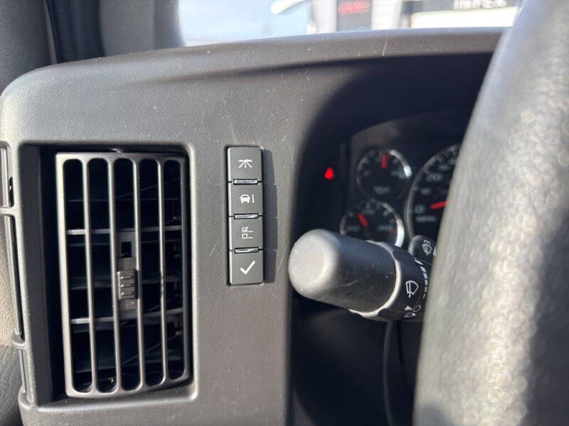 2024 GMC Savana 2500