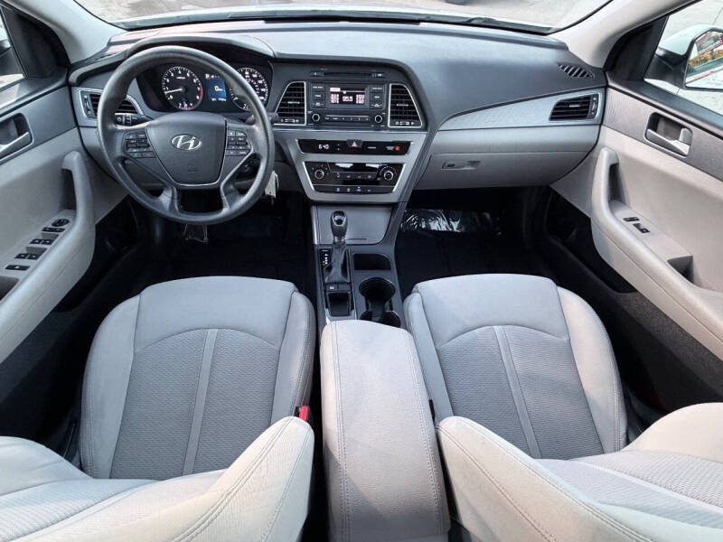 2017 Hyundai Sonata SE