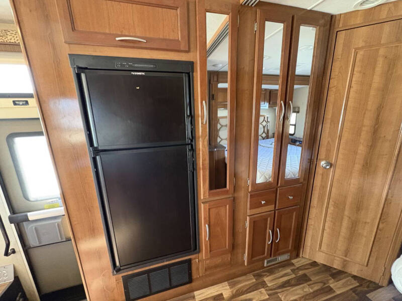 2018 Coachmen RV Pursuit