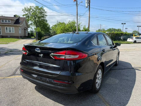 2019 Ford Fusion S