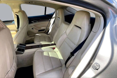 2011 Porsche Panamera