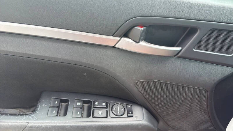 2019 Hyundai Elantra