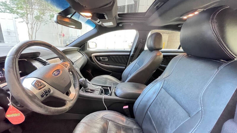 2015 Ford Taurus SEL