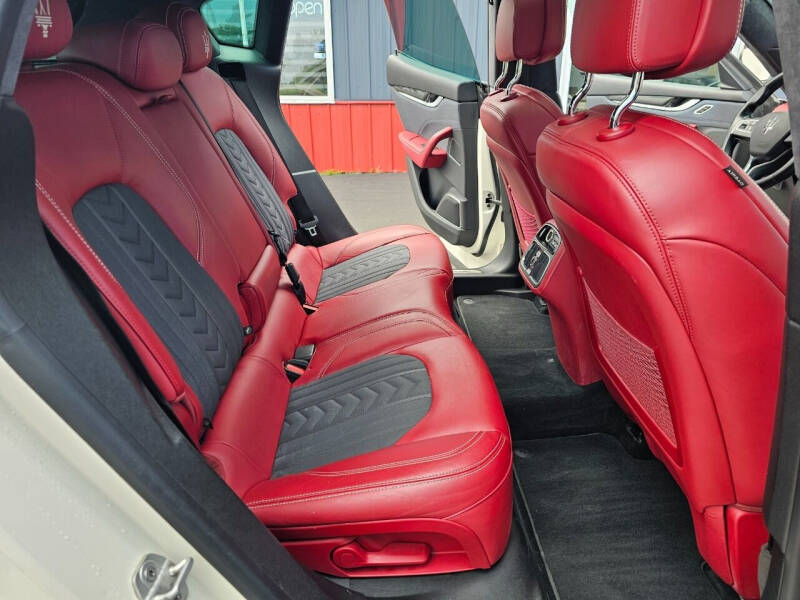 2017 Maserati Levante