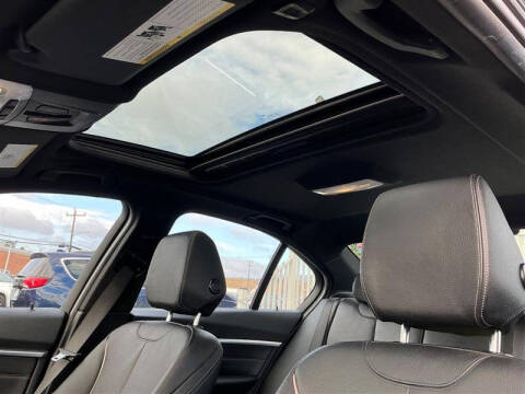 2017 BMW 3 Series 330i xDrive