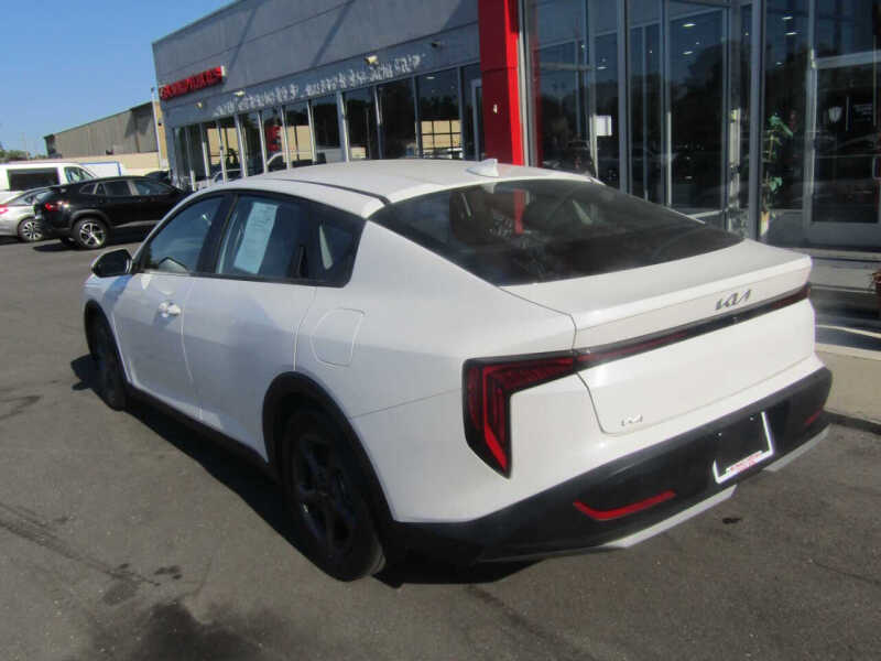 2025 Kia K4