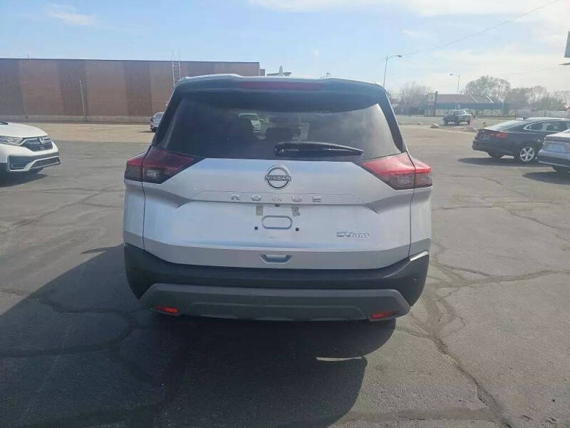 2023 Nissan Rogue SV