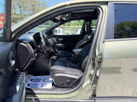 2021 Jeep Cherokee 80th Anniversary Edition