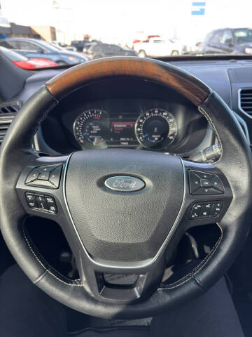 2016 Ford Explorer Platinum