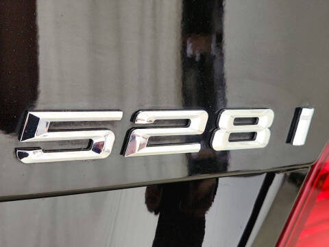 2016 BMW 5 Series 528i xDrive