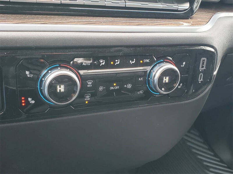 2026 GMC Sierra 1500 Elevation Standard