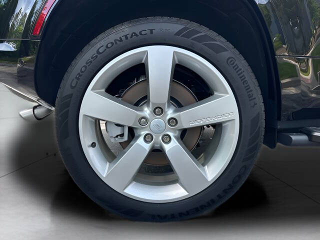 2025 Land Rover Defender 110 P500 X-Dynamic SE