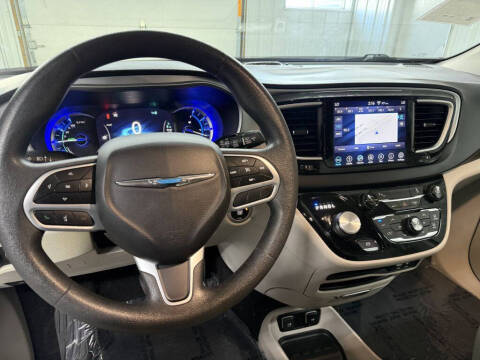 2018 Chrysler Pacifica Hybrid Touring Plus