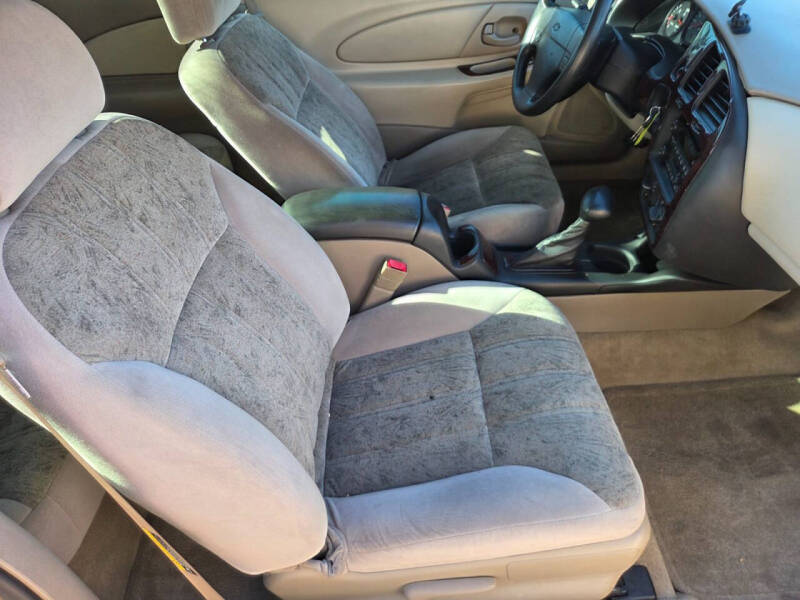 2004 Chevrolet Monte Carlo LS