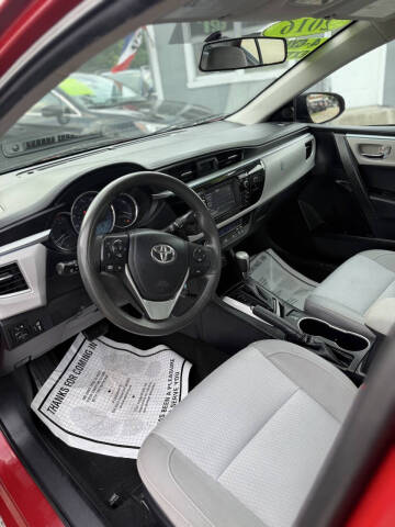 2016 Toyota Corolla LE