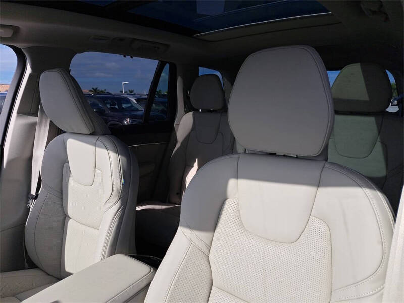 2026 Volvo XC90 B6 Ultra 7P