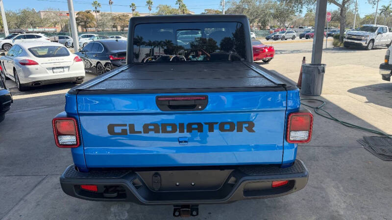 2021 Jeep Gladiator Willys