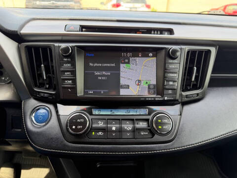 2017 Toyota RAV4 Hybrid LE Plus