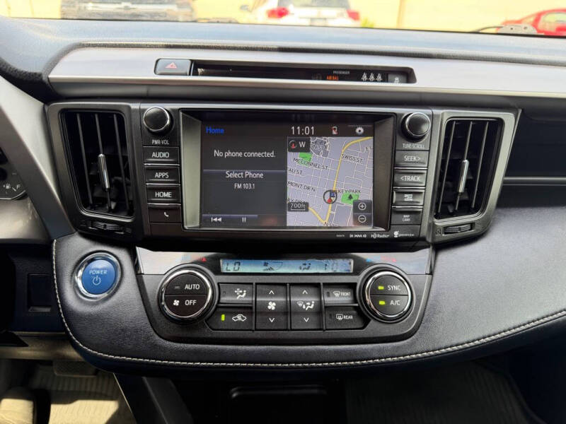2017 Toyota RAV4 Hybrid LE Plus