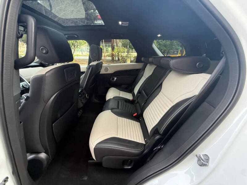 2021 Land Rover Discovery P300 S R-Dynamic