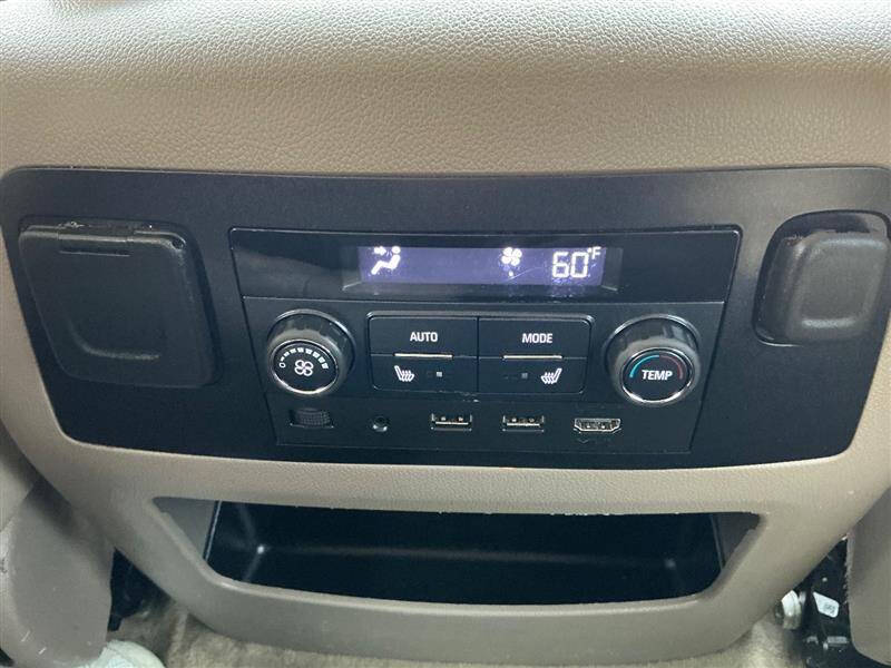 2017 GMC Yukon XL SLT