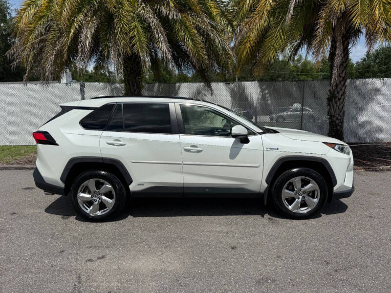 2021 Toyota RAV4 Hybrid XLE Premium