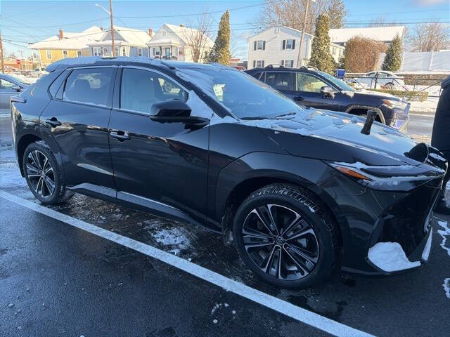 2024 Toyota bZ4X Limited