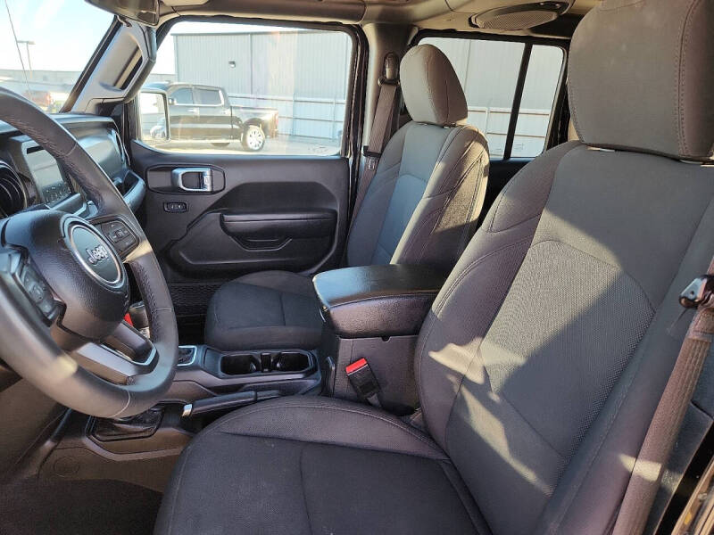 2023 Jeep Gladiator Sport S