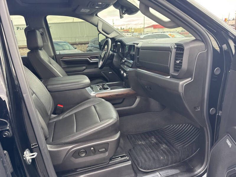 2024 GMC Sierra 3500HD SLT