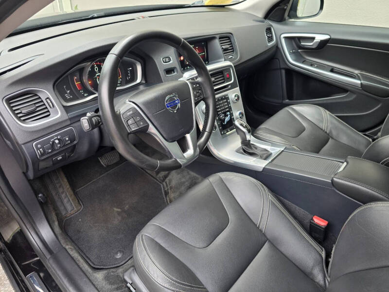 2017 Volvo S60 T5 Dynamic