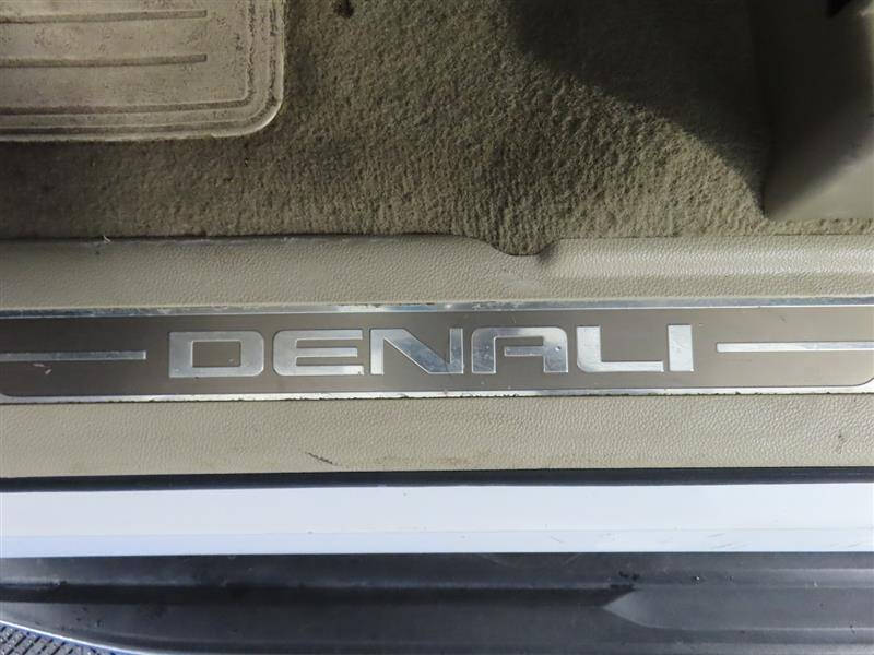 2020 GMC Yukon XL Denali