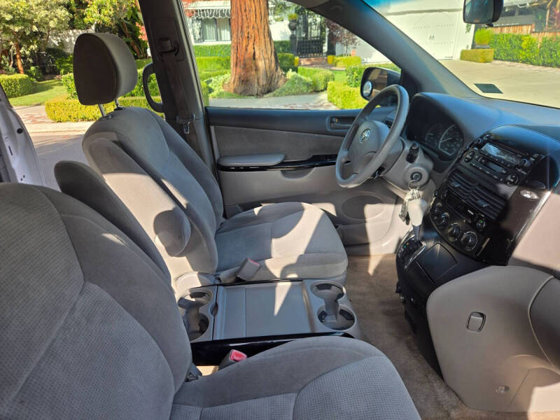 2005 Toyota Sienna