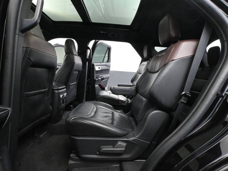 2023 Ford Explorer Platinum