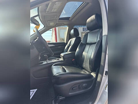 2017 Nissan Pathfinder Platinum