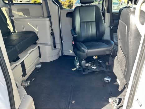 2016 Chrysler Town and Country Touring