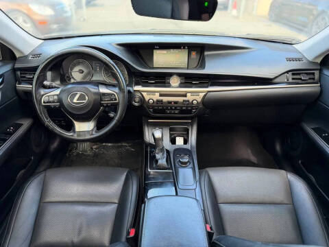2017 Lexus ES 350