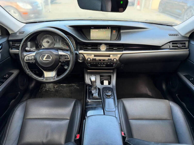 2017 Lexus ES 350
