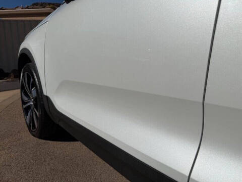 2021 Volvo XC40 Recharge Pure Electric P8