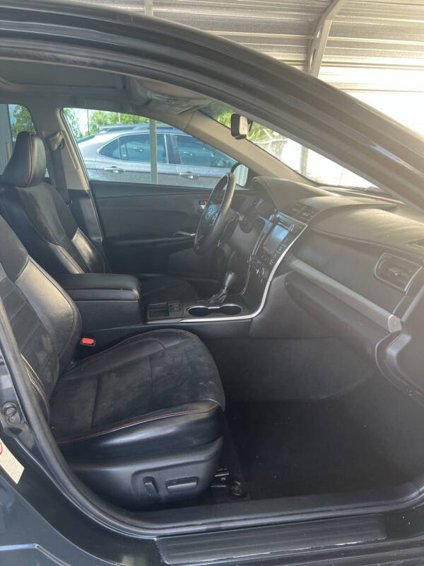 2017 Toyota Camry XSE