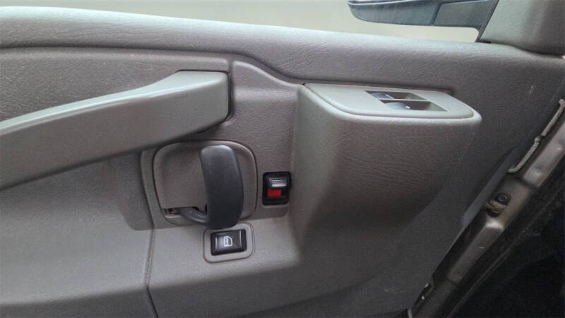 2017 Chevrolet Express LT 3500