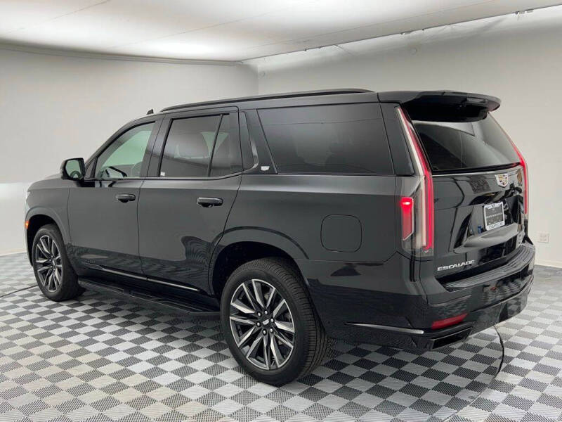2023 Cadillac Escalade Sport