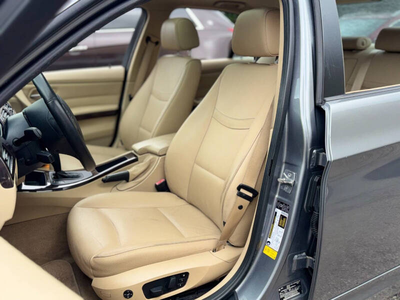 2011 BMW 3 Series 328i