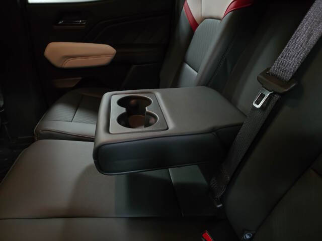 2024 GMC Canyon AT4X