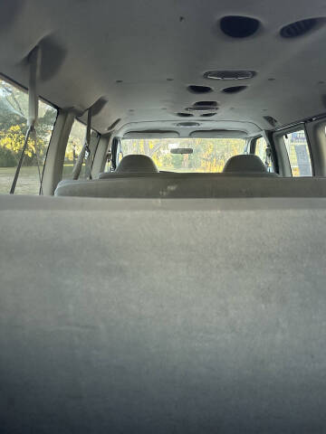 2003 Ford Econoline