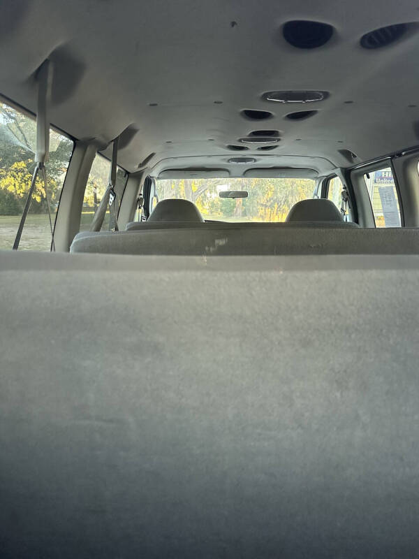 2003 Ford Econoline