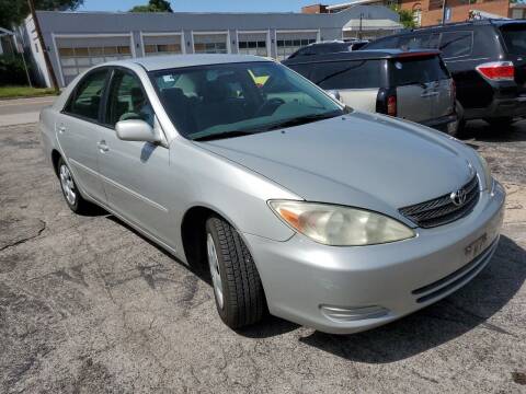 2003 Toyota Camry for sale at Best Deal Motors in Saint Charles MO