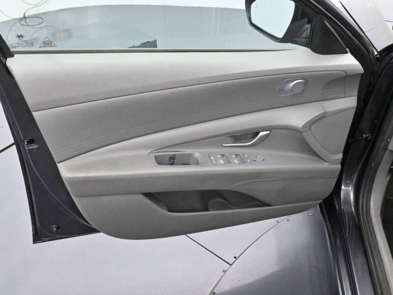 2022 Hyundai Elantra