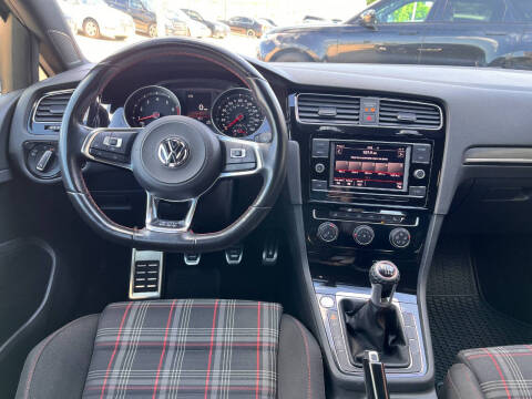 2019 Volkswagen Golf GTI Rabbit Edition