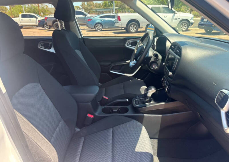 2024 Kia Soul LX